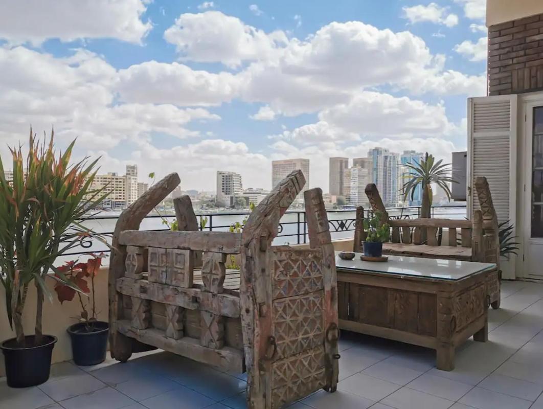 Luxury On The Nile - Zamalek Apartments Кайро Екстериор снимка