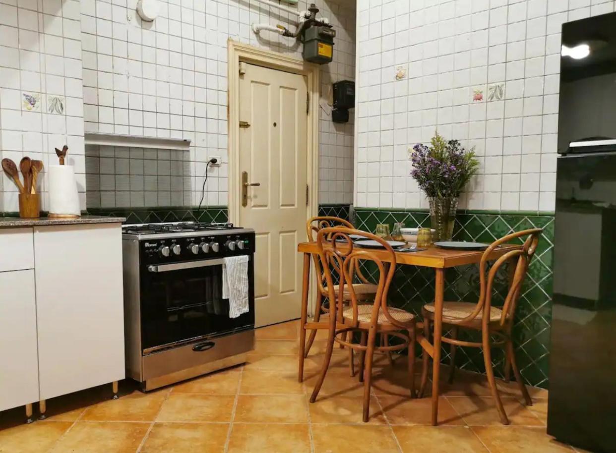 Luxury On The Nile - Zamalek Apartments Кайро Екстериор снимка